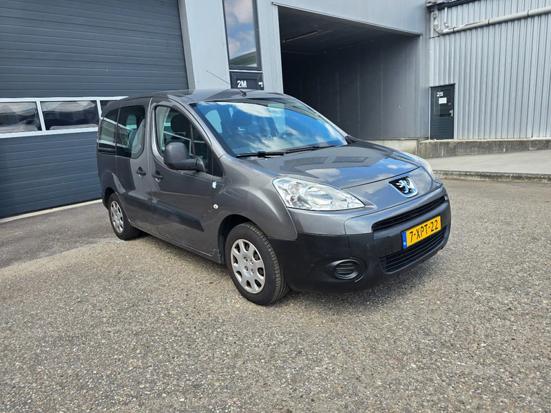Peugeot Partner 1.6 benzine - Lengvasis automobilis: foto 2 Peugeot Partner 1.6 benzine - Lengvasis automobilis: foto 2
