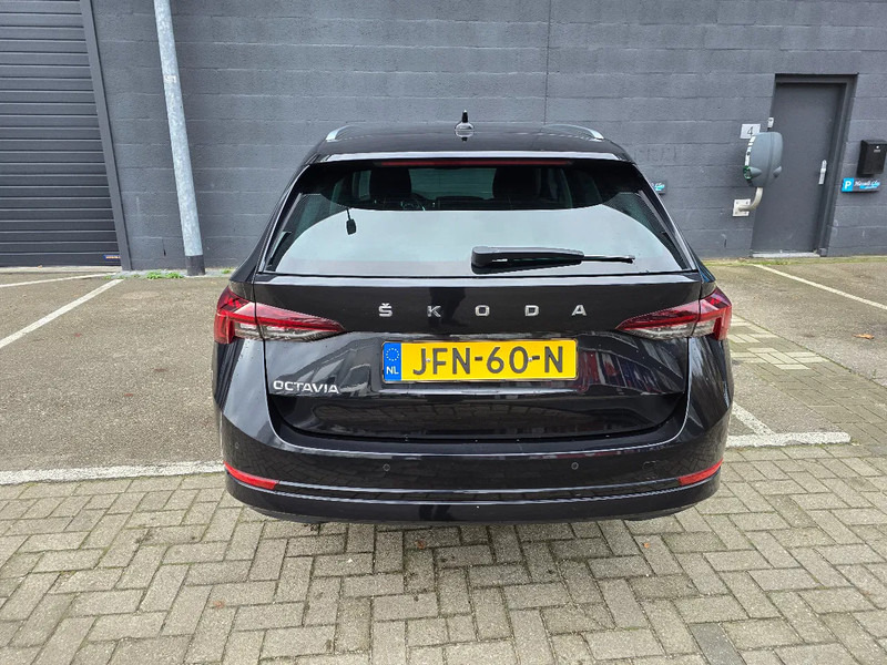 Škoda Octavia Combi 1.0 Benzine - Lengvasis automobilis: foto 5 Škoda Octavia Combi 1.0 Benzine - Lengvasis automobilis: foto 5