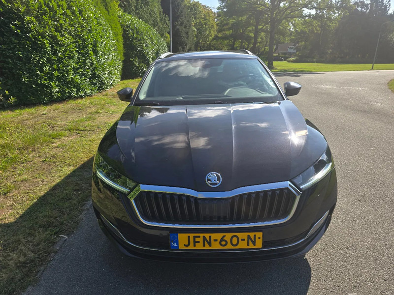 Škoda Octavia Combi 1.0 Benzine - Lengvasis automobilis: foto 2 Škoda Octavia Combi 1.0 Benzine - Lengvasis automobilis: foto 2