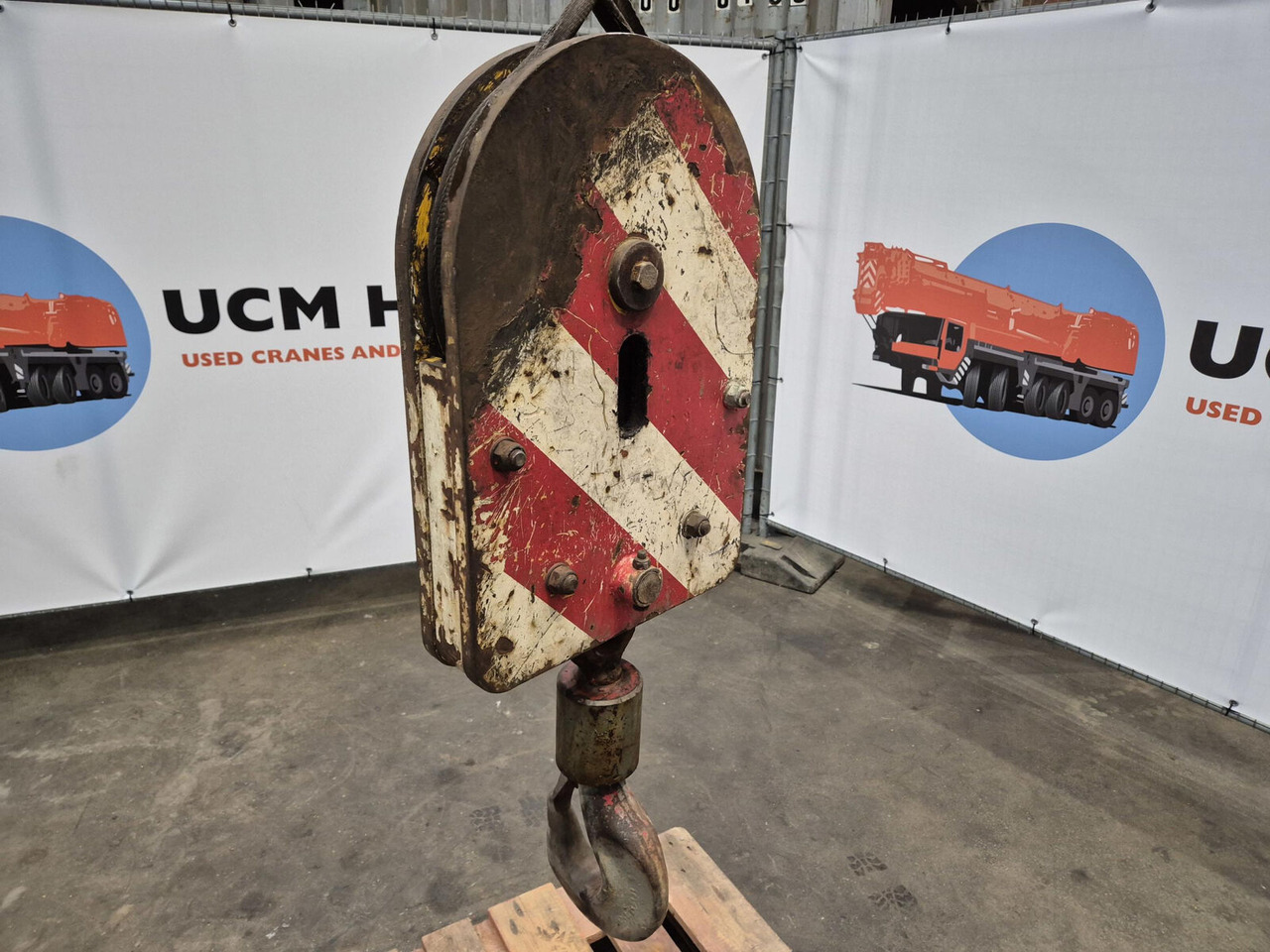 Spierings Hookblock 14mm 1 sheave - Atsarginės dalys - Autokranas: foto 3 Spierings Hookblock 14mm 1 sheave - Atsarginės dalys - Autokranas: foto 3