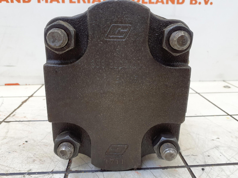 Compact truck CT-2 Dual gear pump - Hidraulinis siurblys - Kranas: foto 5 Compact truck CT-2 Dual gear pump - Hidraulinis siurblys - Kranas: foto 5