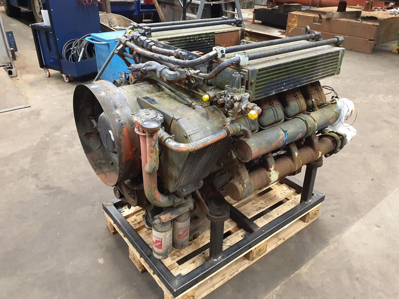 Deutz 35 GMT engine Deutz F8L413 F - Variklis - Kranas: foto 4 Deutz 35 GMT engine Deutz F8L413 F - Variklis - Kranas: foto 4