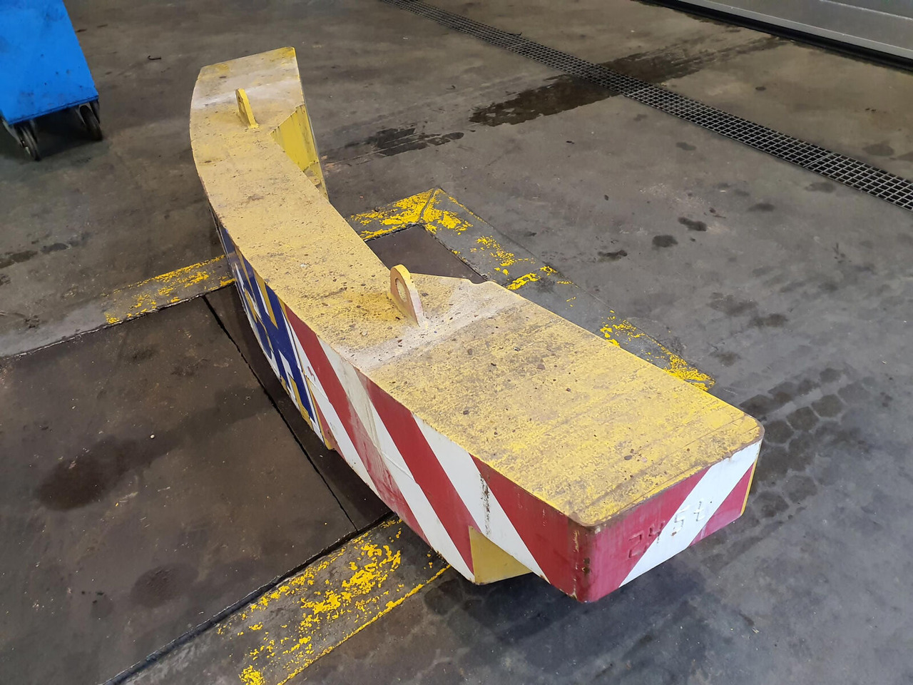 FAUN ATF 45 counterweight 2,45 ton - Atsvara - Autokranas: foto 2 FAUN ATF 45 counterweight 2,45 ton - Atsvara - Autokranas: foto 2