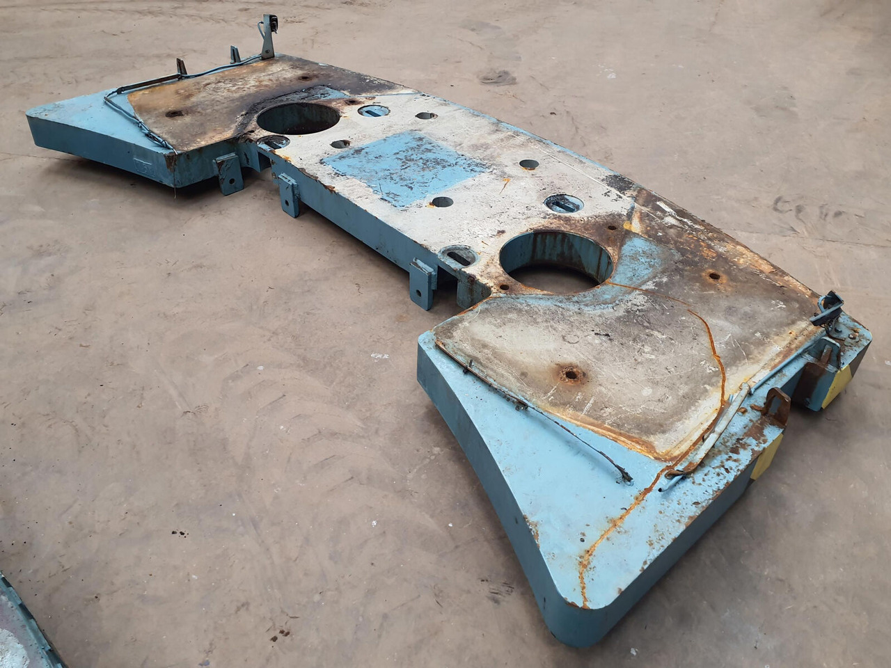 FAUN ATF 60-3 counterweight 1.6 ton - Atsvara - Autokranas: foto 3 FAUN ATF 60-3 counterweight 1.6 ton - Atsvara - Autokranas: foto 3