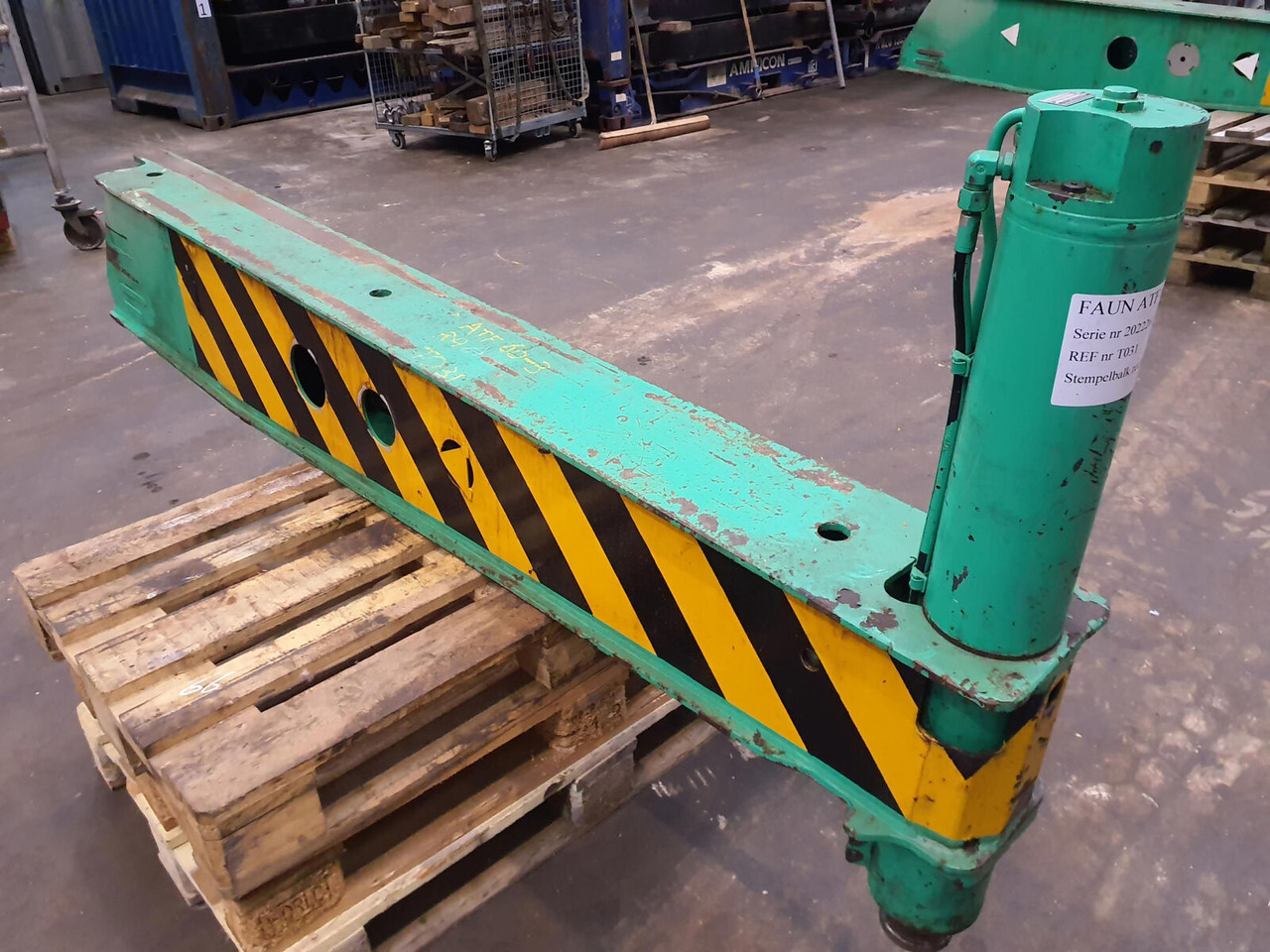 FAUN ATF 60-3 rear outrigger beam - Pakaba - Autokranas: foto 1 FAUN ATF 60-3 rear outrigger beam - Pakaba - Autokranas: foto 1