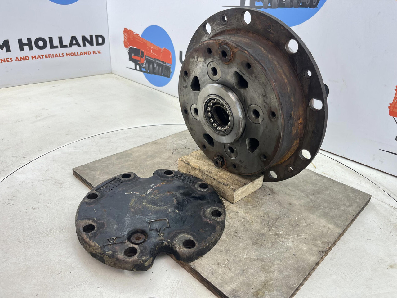 FAUN HK 40 planetary gear 27-18-65-24-4pl-H64-24 - Šoninė pavara - Autokranas: foto 2 FAUN HK 40 planetary gear 27-18-65-24-4pl-H64-24 - Šoninė pavara - Autokranas: foto 2