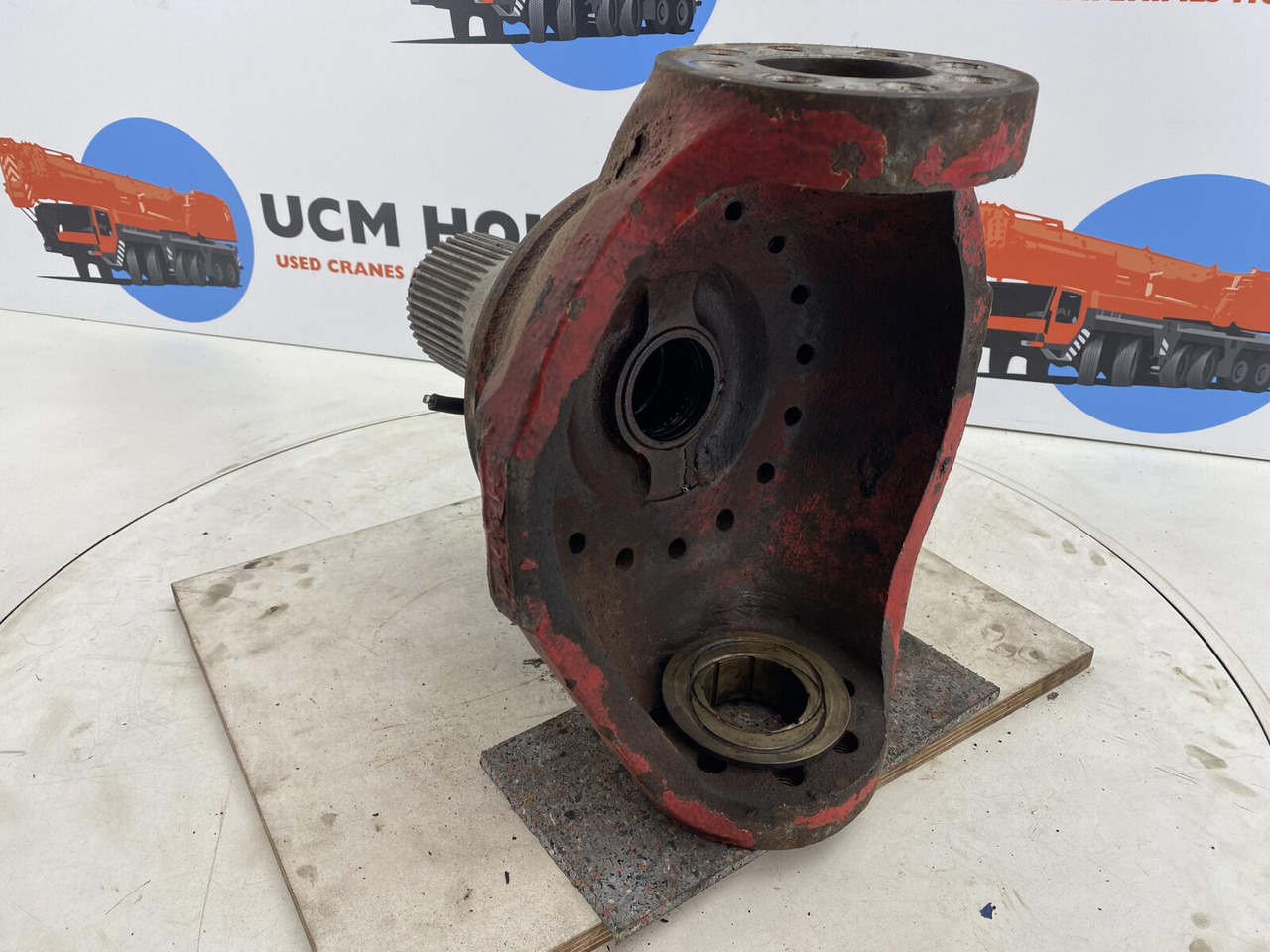 Gottwald AMK 70 Steering knuckle 16 holes axle 2 - Stupica - Autokranas: foto 4 Gottwald AMK 70 Steering knuckle 16 holes axle 2 - Stupica - Autokranas: foto 4