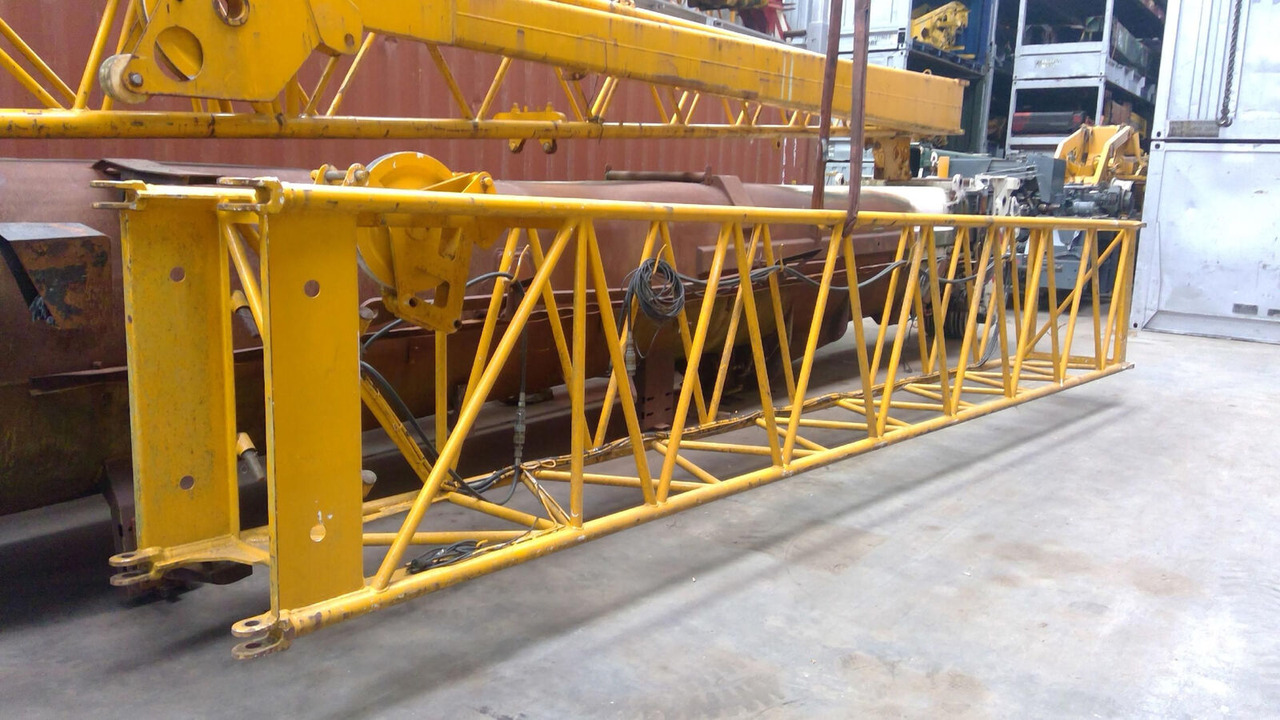 Grove GMK 5100 main boom extensions 8m - Strėlė - Autokranas: foto 1 Grove GMK 5100 main boom extensions 8m - Strėlė - Autokranas: foto 1