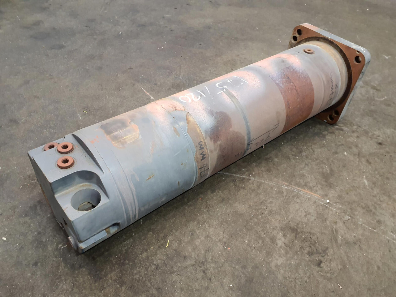 Grove GMK 5220, 5170 outrigger cylinder - Pakaba - Autokranas: foto 3 Grove GMK 5220, 5170 outrigger cylinder - Pakaba - Autokranas: foto 3