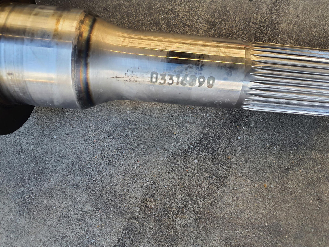 Grove GMK 6400 drive shaft axle 2 - Pusašis - Statybinė technika: foto 3 Grove GMK 6400 drive shaft axle 2 - Pusašis - Statybinė technika: foto 3