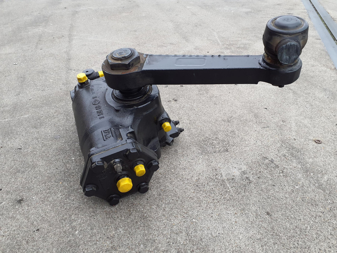Grove GMK 6400 steering box servocom-zf - Vairo pavara - Autokranas: foto 5 Grove GMK 6400 steering box servocom-zf - Vairo pavara - Autokranas: foto 5