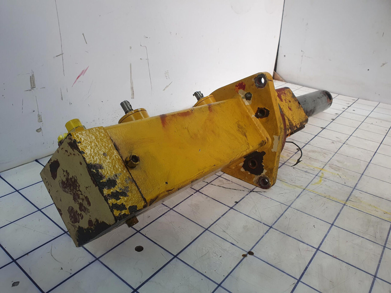 Grove Grove GMK 3050 counterweight cylinder - Hidraulinis cilindras - Autokranas: foto 5 Grove Grove GMK 3050 counterweight cylinder - Hidraulinis cilindras - Autokranas: foto 5