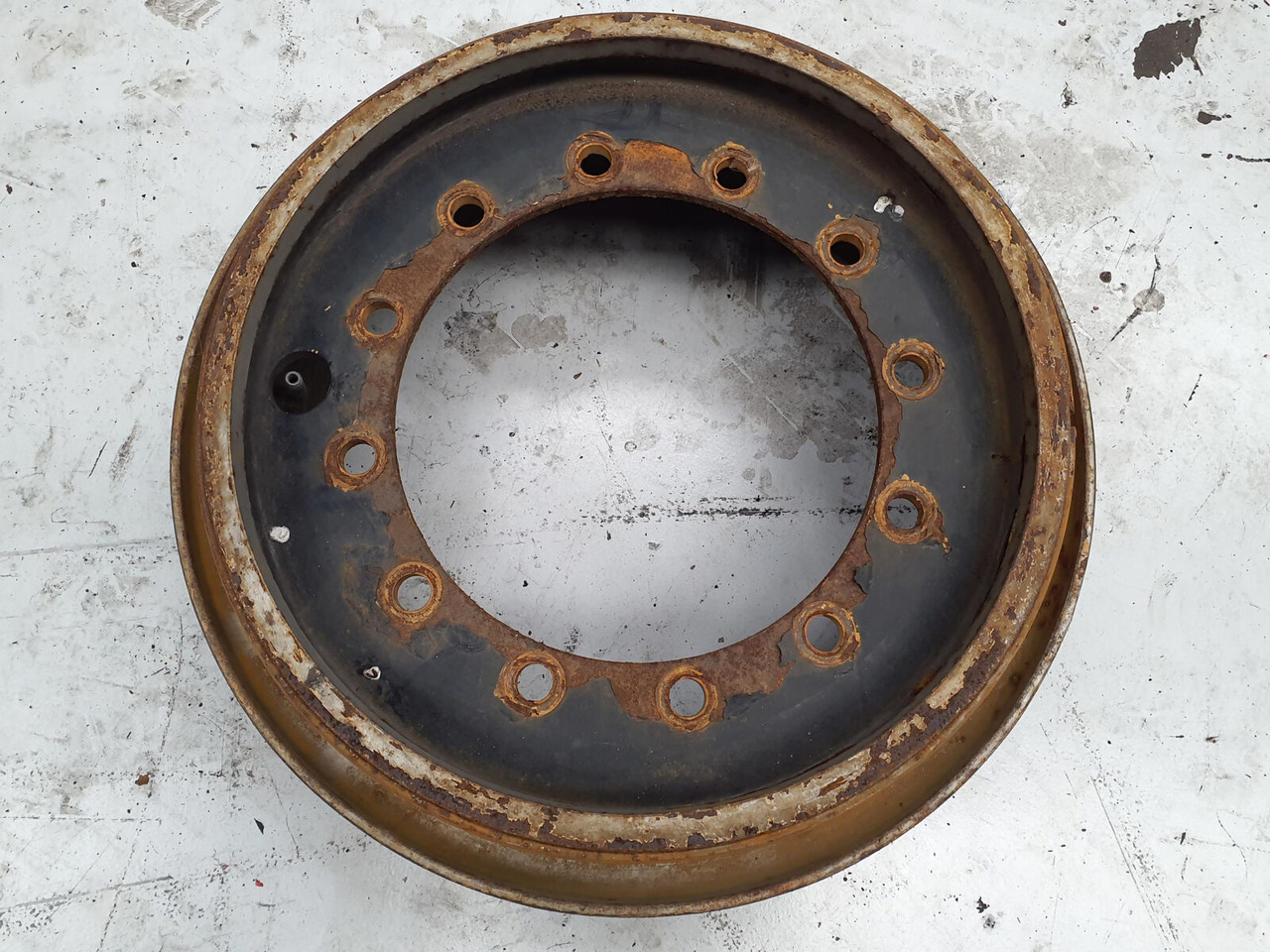 Grove Rim 385/95R25 12 5.5 3p - Ratlankis - Kranas: foto 2 Grove Rim 385/95R25 12 5.5 3p - Ratlankis - Kranas: foto 2