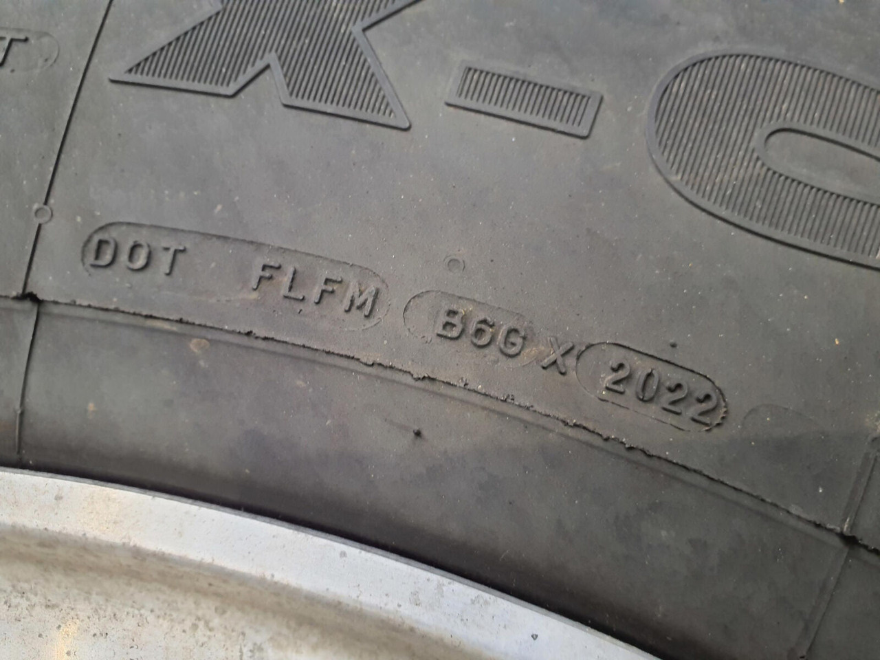 Grove Wheel 445/95R25 12 9 2p alu - Ratas - Kranas: foto 4 Grove Wheel 445/95R25 12 9 2p alu - Ratas - Kranas: foto 4