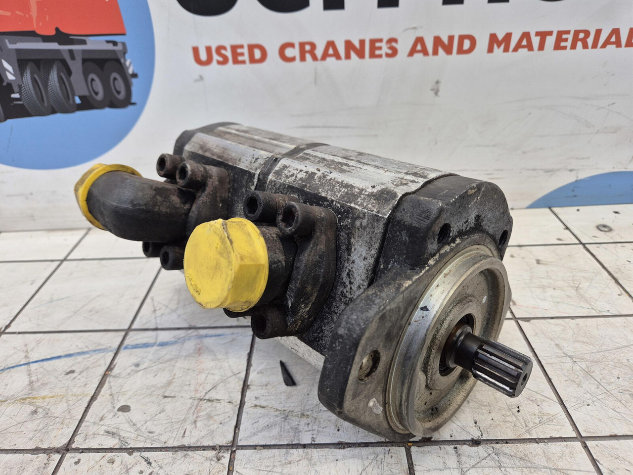 Haldex Barnes dual gear pump - Hidraulinis siurblys - Autokranas: foto 2 Haldex Barnes dual gear pump - Hidraulinis siurblys - Autokranas: foto 2