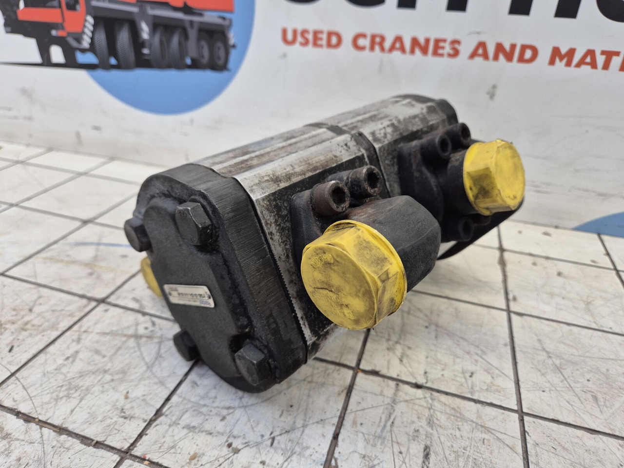 Haldex Barnes dual gear pump - Hidraulinis siurblys - Autokranas: foto 3 Haldex Barnes dual gear pump - Hidraulinis siurblys - Autokranas: foto 3