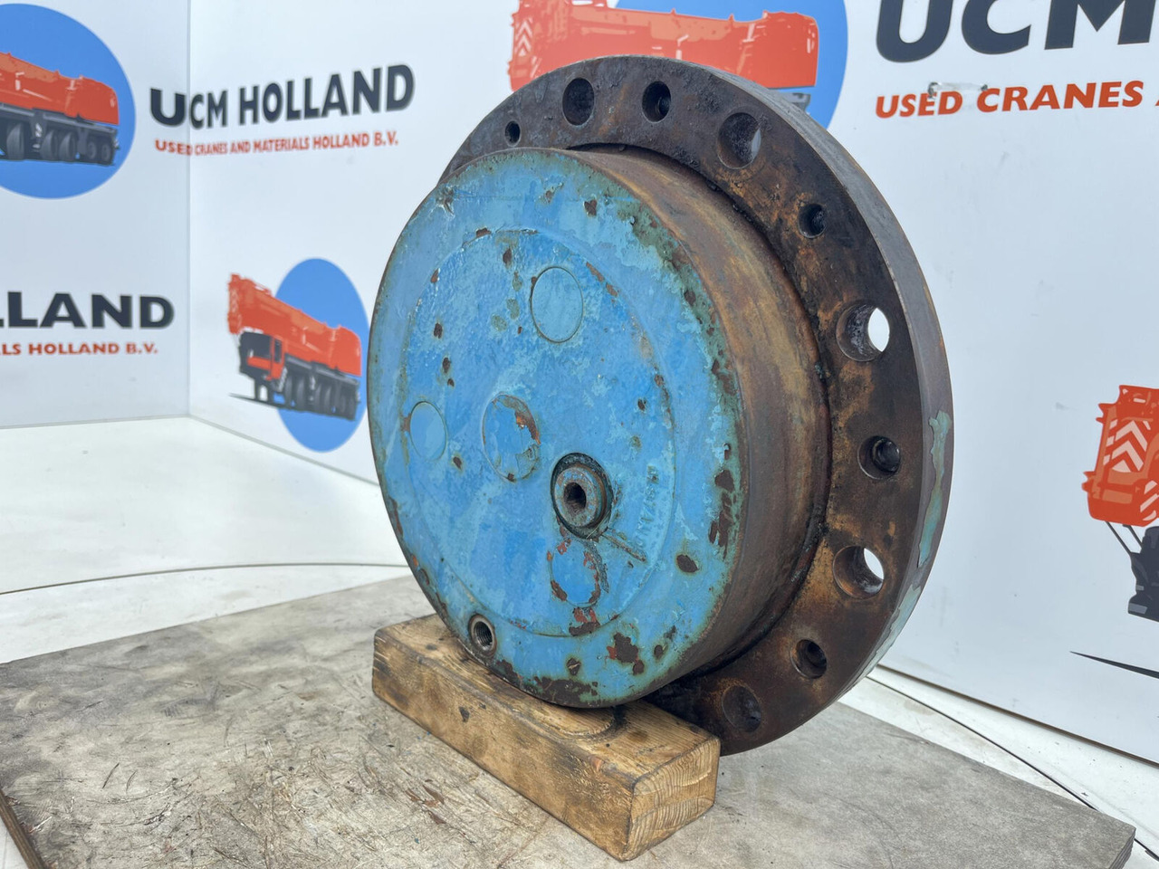 Kessler+Co Kessler Planetary gear 17-24-67-32-3pl-H83-42 - Šoninė pavara - Autokranas: foto 2 Kessler+Co Kessler Planetary gear 17-24-67-32-3pl-H83-42 - Šoninė pavara - Autokranas: foto 2