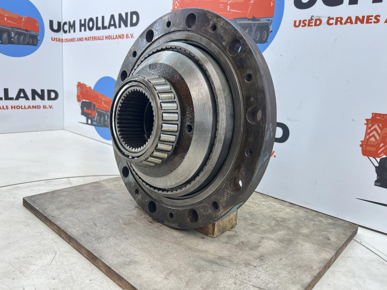 Kessler+Co Kessler Planetary gear 17-24-67-32-3pl-H83-42 - Šoninė pavara - Autokranas: foto 3 Kessler+Co Kessler Planetary gear 17-24-67-32-3pl-H83-42 - Šoninė pavara - Autokranas: foto 3