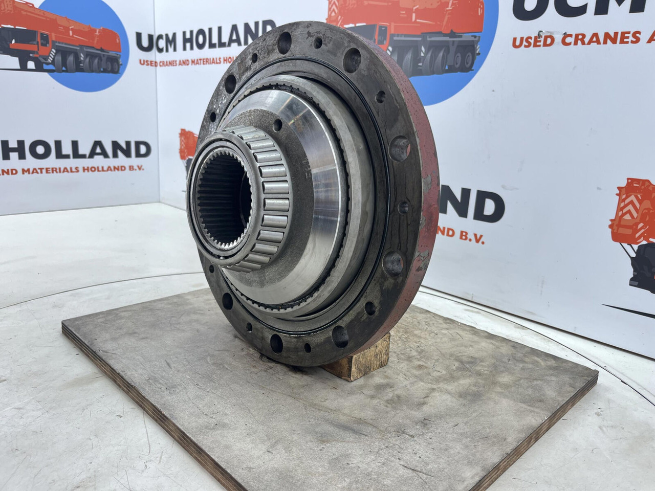 Kessler Planetary gear 17-24-67-32-3pl-H83-42 - Šoninė pavara - Autokranas: foto 3 Kessler Planetary gear 17-24-67-32-3pl-H83-42 - Šoninė pavara - Autokranas: foto 3