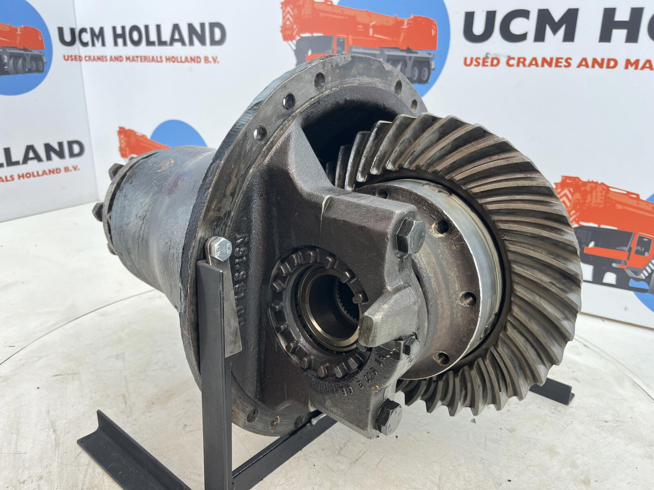 Krupp 70 GMT End differential 17x36 axle 1 - Diferencialas - Autokranas: foto 1 Krupp 70 GMT End differential 17x36 axle 1 - Diferencialas - Autokranas: foto 1