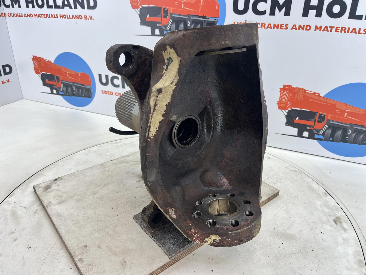Krupp 70 GMT Steering knuckle axle 2 - Stupica - Autokranas: foto 4 Krupp 70 GMT Steering knuckle axle 2 - Stupica - Autokranas: foto 4