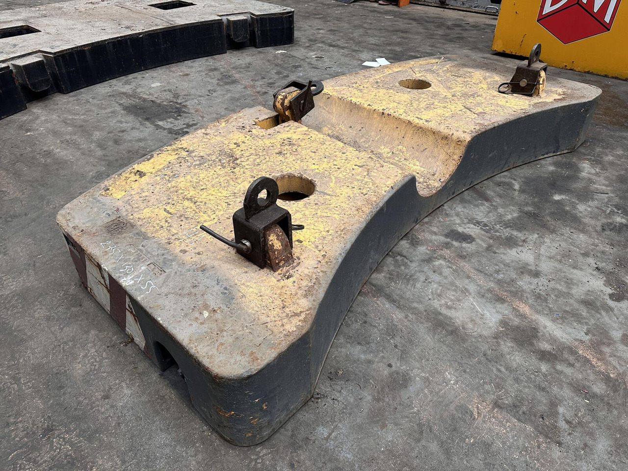 Krupp KMK 4080 - 5110 - 5120 Counterweight 5,8 ton - Atsvara - Autokranas: foto 2 Krupp KMK 4080 - 5110 - 5120 Counterweight 5,8 ton - Atsvara - Autokranas: foto 2