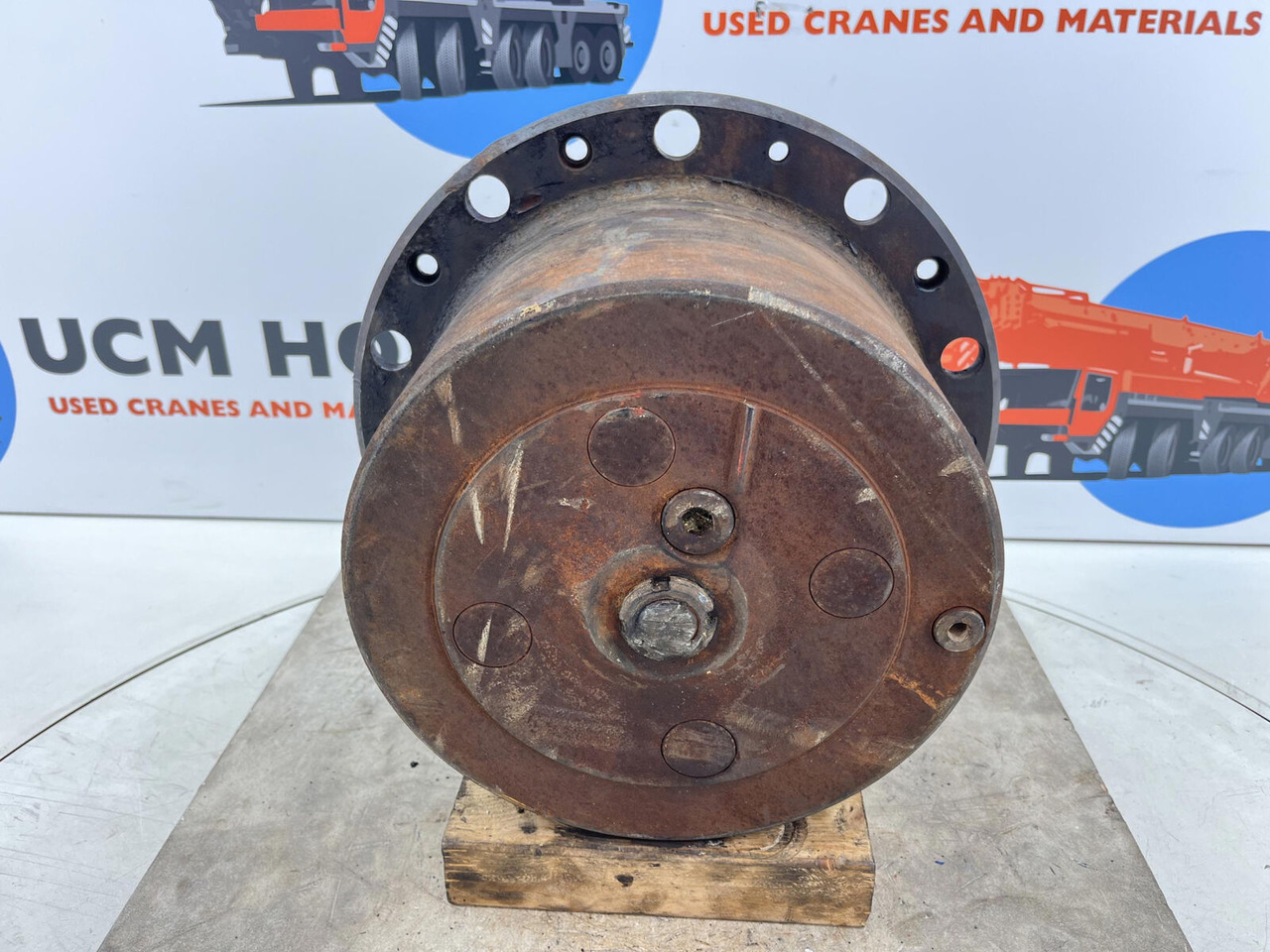 Krupp KMK 8350 planetary gear 22-25-74-40-4pl-H185-46 - Šoninė pavara - Kranas: foto 1 Krupp KMK 8350 planetary gear 22-25-74-40-4pl-H185-46 - Šoninė pavara - Kranas: foto 1
