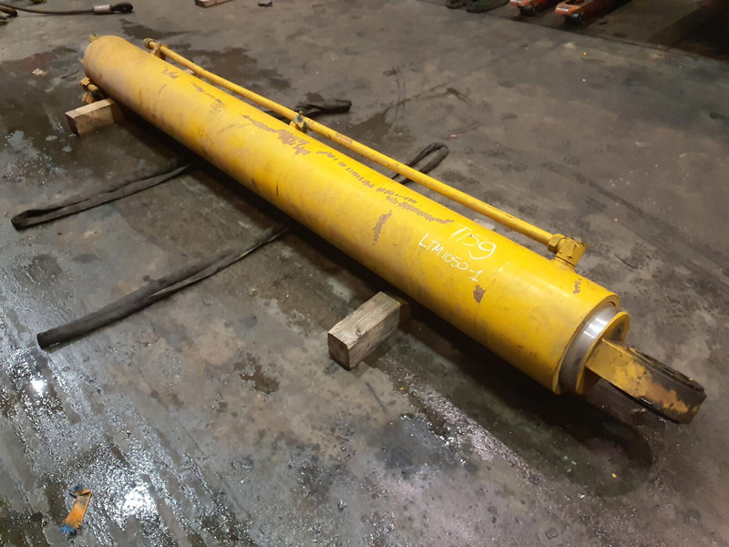Liebherr LTM 1050-1 Boom cylinder - Hidraulinis cilindras - Kranas: foto 3 Liebherr LTM 1050-1 Boom cylinder - Hidraulinis cilindras - Kranas: foto 3