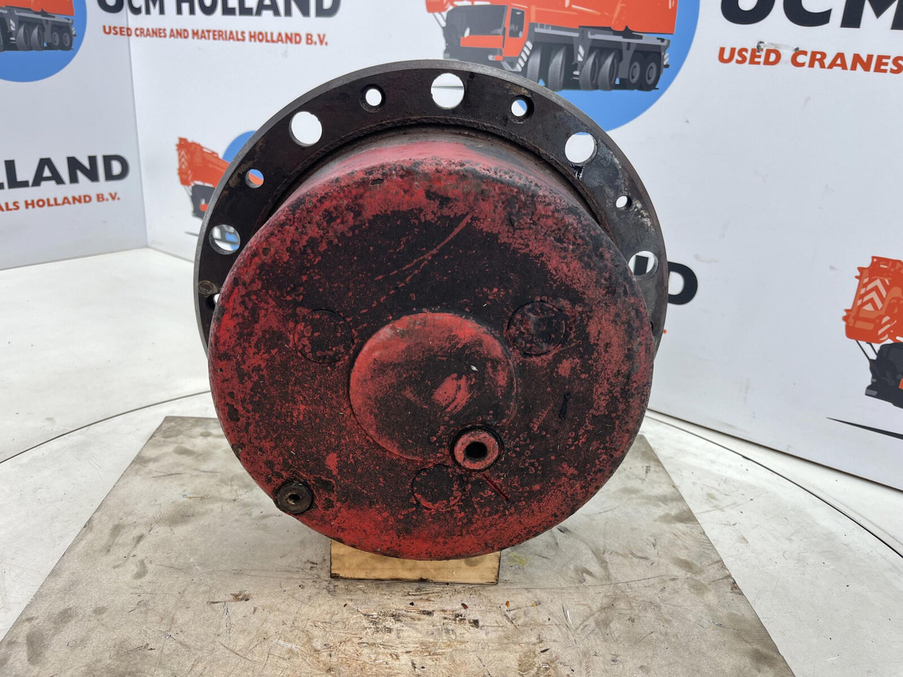 Liebherr LTM 1060/2 planetary gear 17-24-67-32-3pl-H135-46 - Šoninė pavara - Autokranas: foto 1 Liebherr LTM 1060/2 planetary gear 17-24-67-32-3pl-H135-46 - Šoninė pavara - Autokranas: foto 1