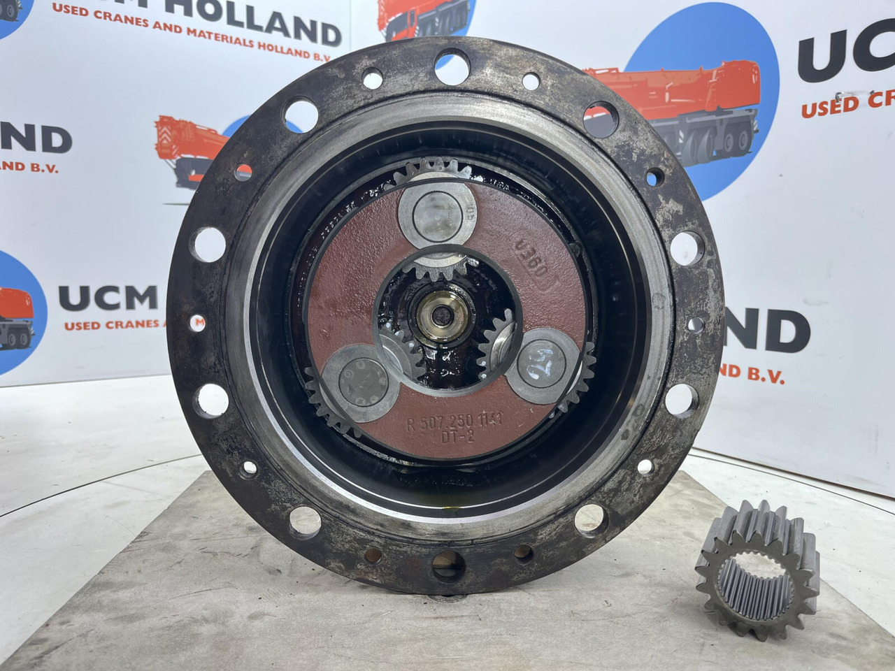 Liebherr LTM 1060/2 planetary gear 17-24-67-32-3pl-H135-46 - Šoninė pavara - Autokranas: foto 5 Liebherr LTM 1060/2 planetary gear 17-24-67-32-3pl-H135-46 - Šoninė pavara - Autokranas: foto 5