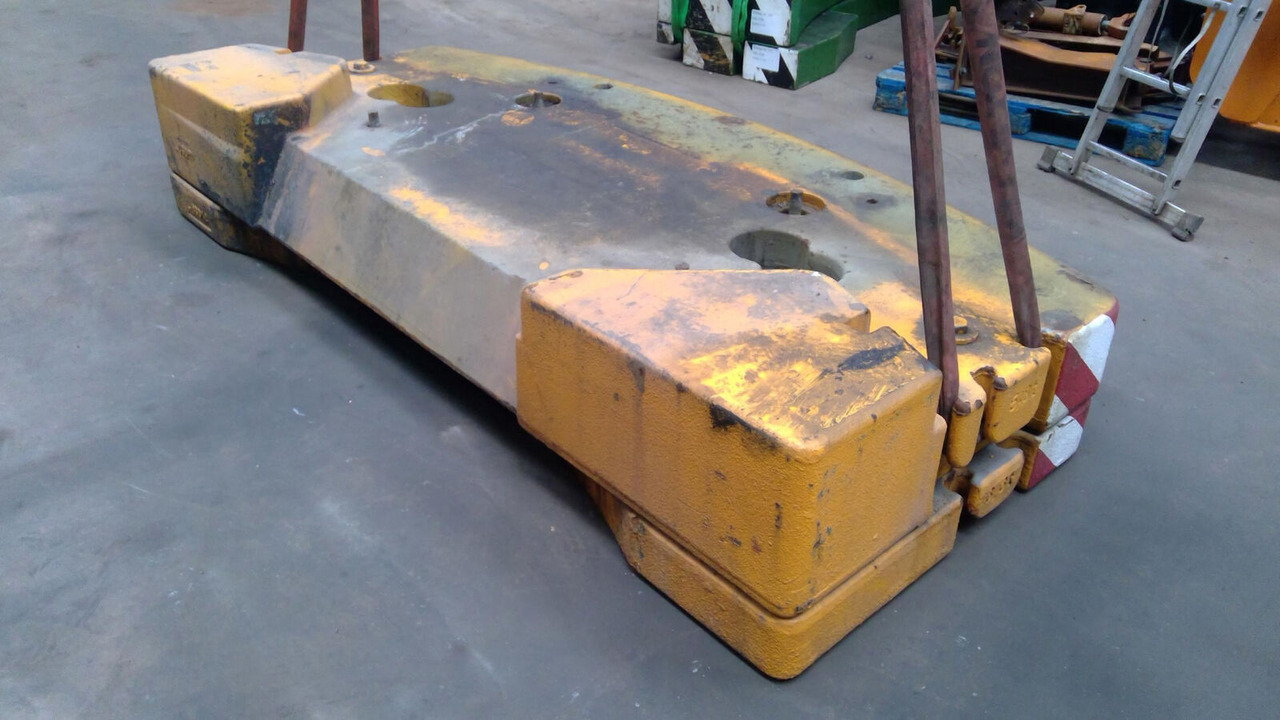 Liebherr LTM 1080-1 counterweight 5,8 ton - Atsvara - Autokranas: foto 4 Liebherr LTM 1080-1 counterweight 5,8 ton - Atsvara - Autokranas: foto 4