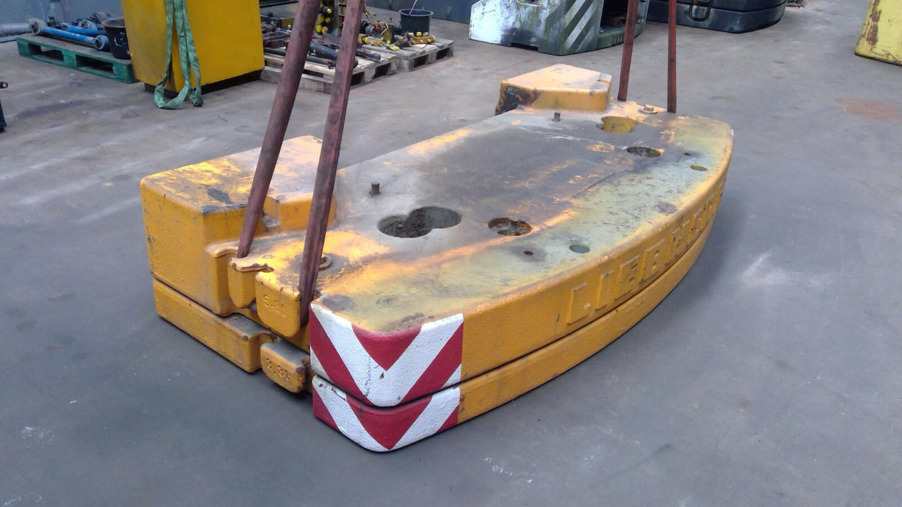 Liebherr LTM 1080-1 counterweight 5,8 ton - Atsvara - Autokranas: foto 2 Liebherr LTM 1080-1 counterweight 5,8 ton - Atsvara - Autokranas: foto 2