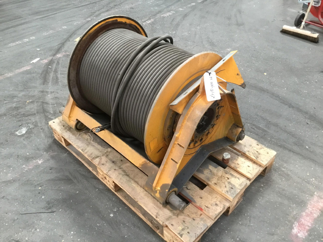 Liebherr LTM 1080-1 winch - Auto gervė - Autokranas: foto 1 Liebherr LTM 1080-1 winch - Auto gervė - Autokranas: foto 1