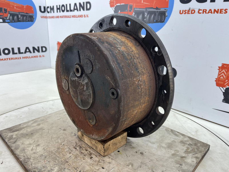 Liebherr LTM 1080 planetary gear 22-25-74-40-3pl-H135-46 - Pakaba - Kranas: foto 2 Liebherr LTM 1080 planetary gear 22-25-74-40-3pl-H135-46 - Pakaba - Kranas: foto 2
