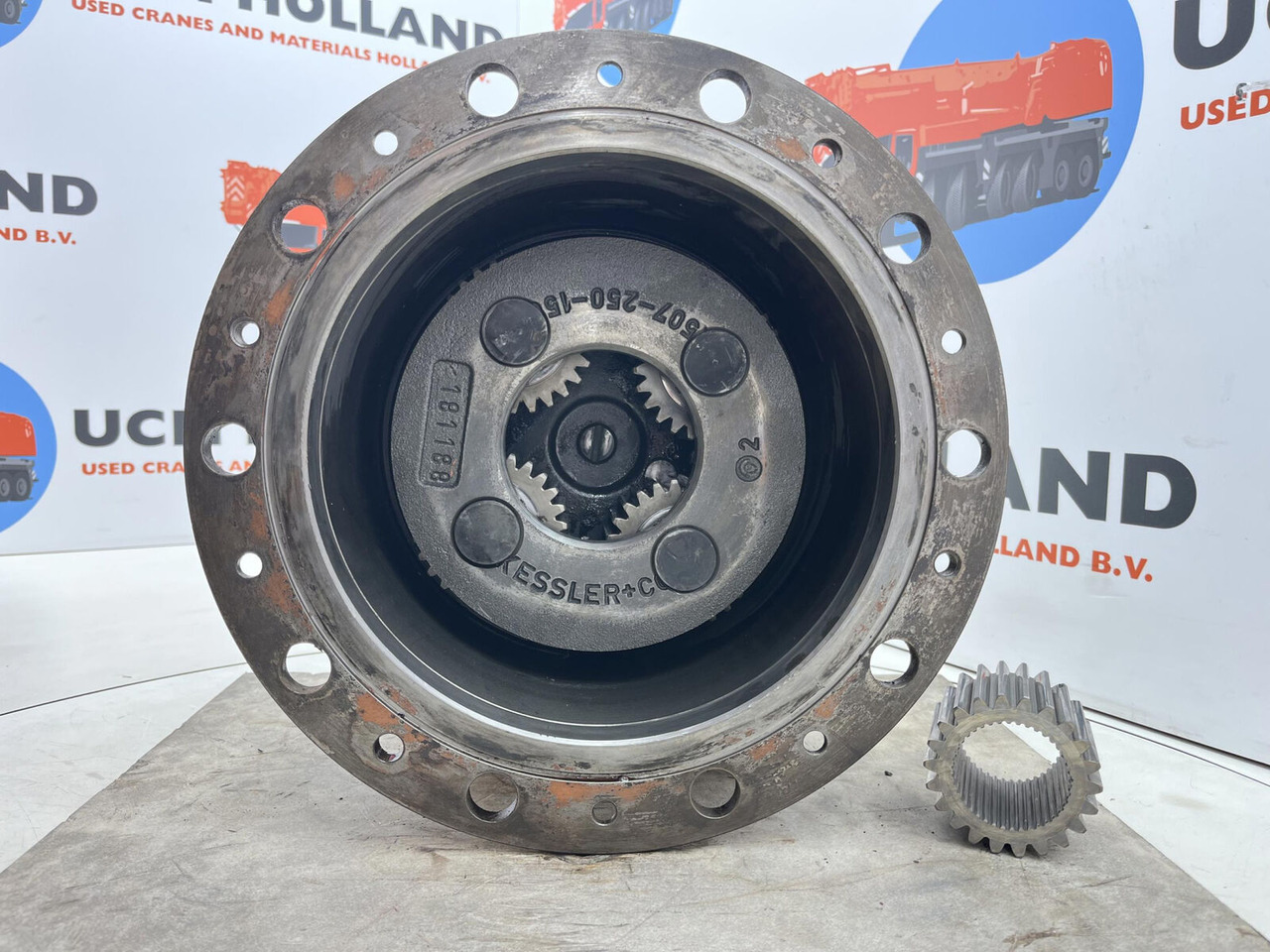 Liebherr LTM 1160 planetary gear 22-25-74-40-4pl-H185-46 - Šoninė pavara - Autokranas: foto 4 Liebherr LTM 1160 planetary gear 22-25-74-40-4pl-H185-46 - Šoninė pavara - Autokranas: foto 4