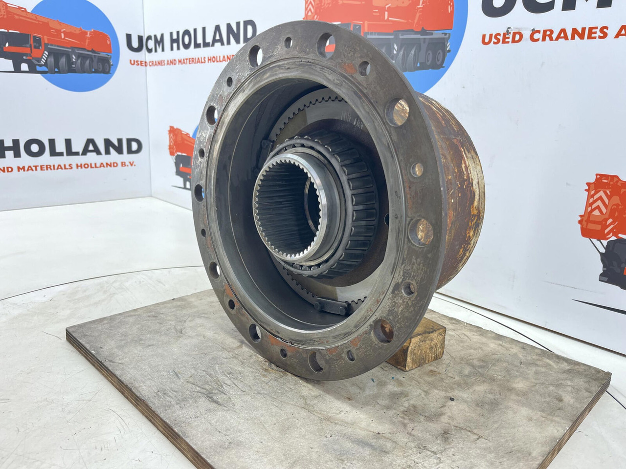 Liebherr LTM 1160 planetary gear 22-25-74-40-4pl-H185-46 - Šoninė pavara - Autokranas: foto 3 Liebherr LTM 1160 planetary gear 22-25-74-40-4pl-H185-46 - Šoninė pavara - Autokranas: foto 3