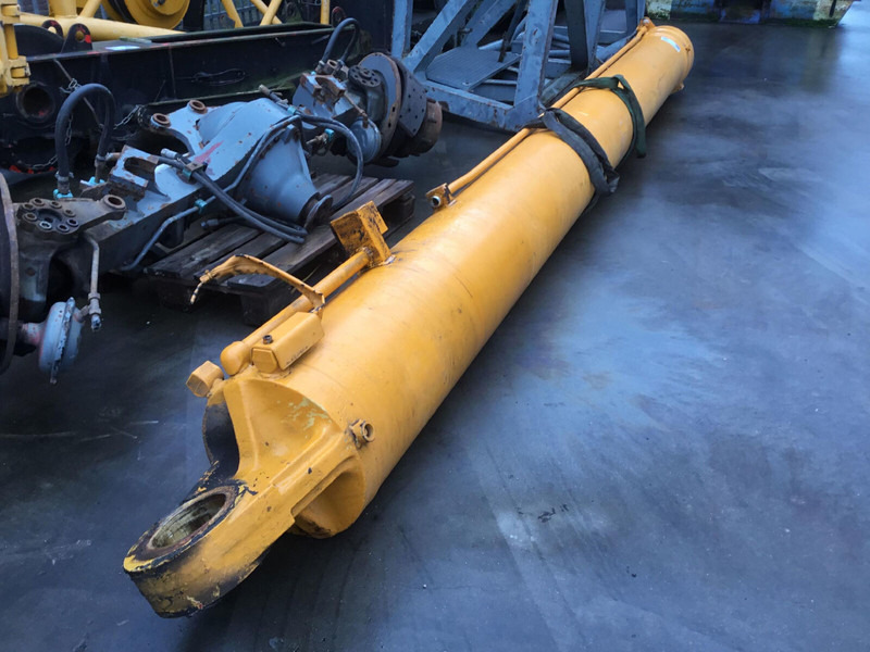 Liebherr LTM 1300 boom cylinder - Hidraulinis cilindras - Kranas: foto 2 Liebherr LTM 1300 boom cylinder - Hidraulinis cilindras - Kranas: foto 2