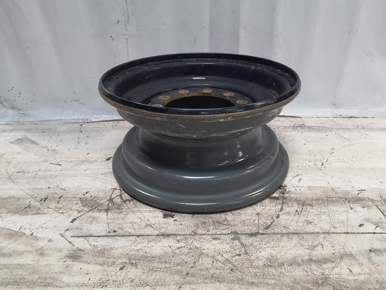 Liebherr Rim 445/95R25 10 12 1p - Ratlankis - Kranas: foto 3 Liebherr Rim 445/95R25 10 12 1p - Ratlankis - Kranas: foto 3