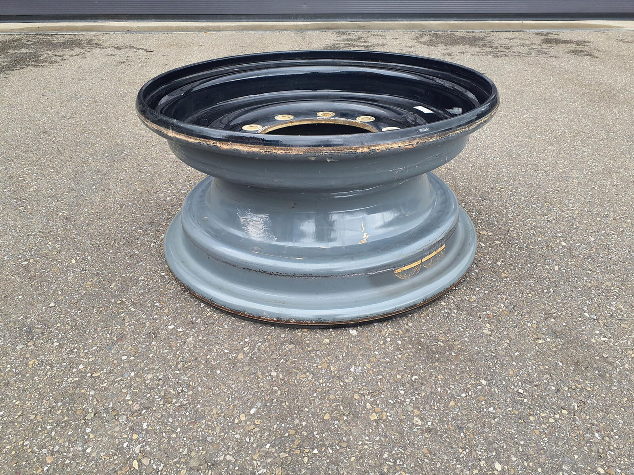 Liebherr Rim 445/95R25 10 12 1p - Ratlankis - Kranas: foto 3 Liebherr Rim 445/95R25 10 12 1p - Ratlankis - Kranas: foto 3