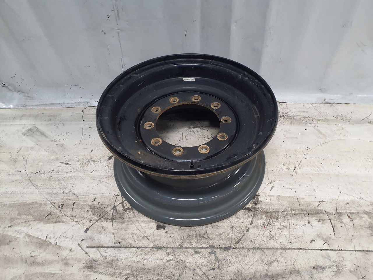 Liebherr Rim 445/95R25 10 12 1p - Ratlankis - Kranas: foto 1 Liebherr Rim 445/95R25 10 12 1p - Ratlankis - Kranas: foto 1