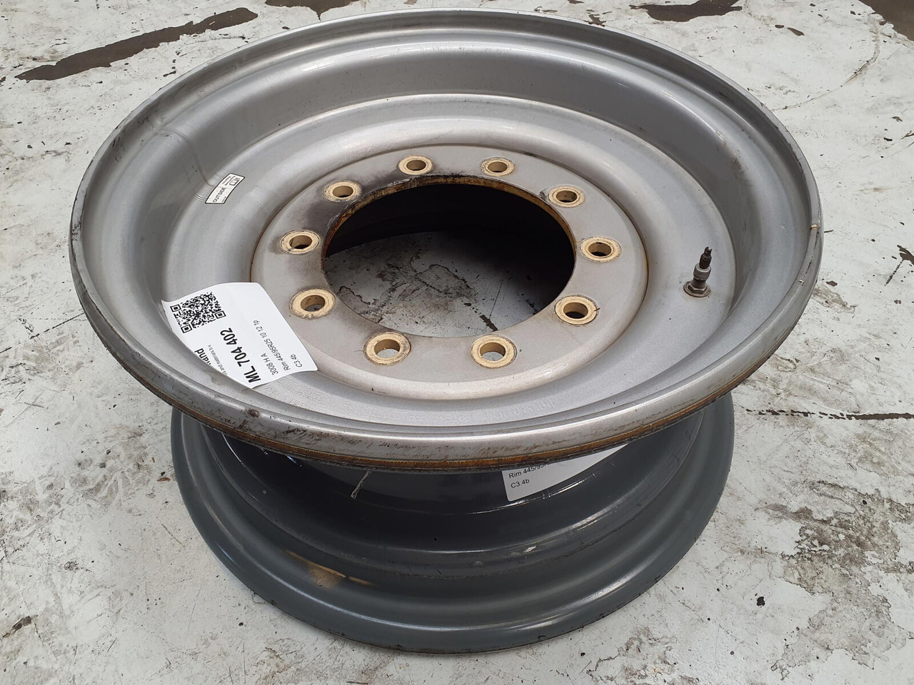 Liebherr Rim 445/95R25 10 12 1p - Ratlankis - Kranas: foto 1 Liebherr Rim 445/95R25 10 12 1p - Ratlankis - Kranas: foto 1