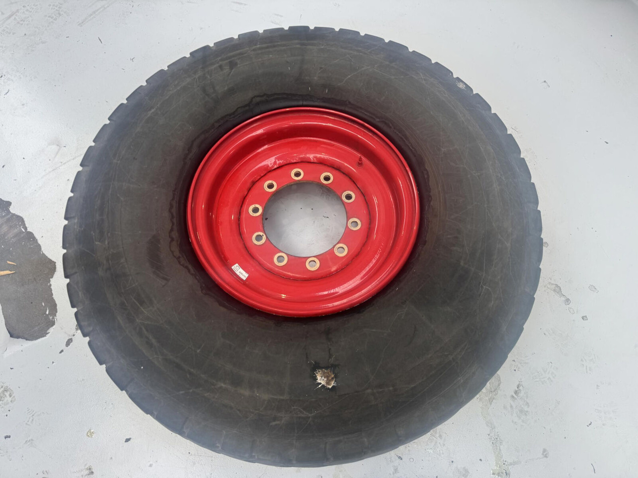 Liebherr Wheel 445/95R25 10 12 1p - Ratas - Kranas: foto 1 Liebherr Wheel 445/95R25 10 12 1p - Ratas - Kranas: foto 1