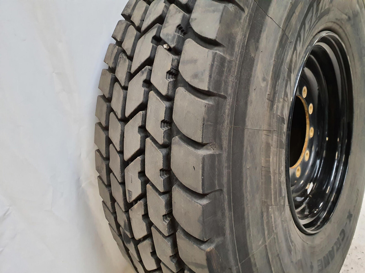 Liebherr Wheel 445/95R25 10 12 1p - Ratas - Kranas: foto 3 Liebherr Wheel 445/95R25 10 12 1p - Ratas - Kranas: foto 3