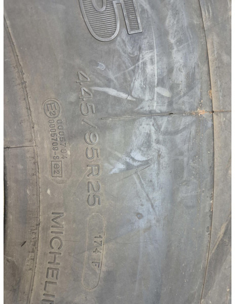 Liebherr Wheel 445/95R25 10 12 1p - Padangos ir ratlankiai - Kranas: foto 5 Liebherr Wheel 445/95R25 10 12 1p - Padangos ir ratlankiai - Kranas: foto 5