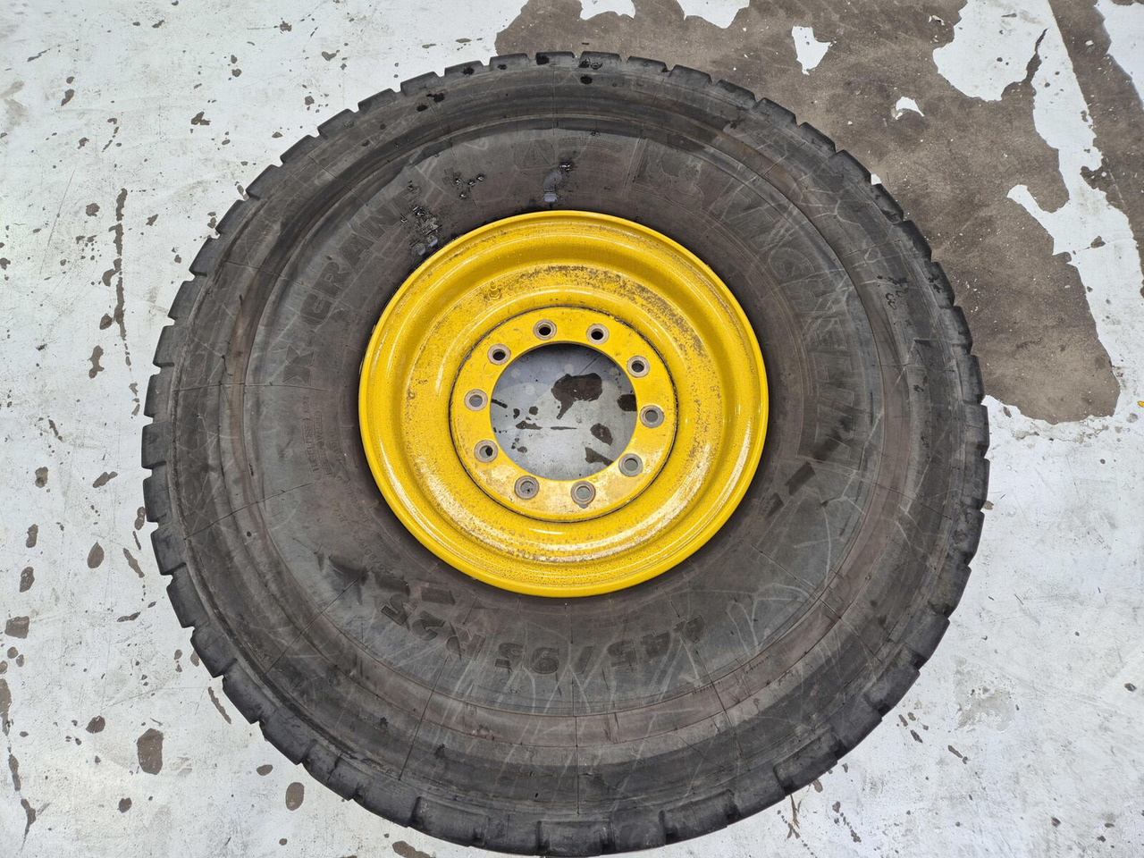 Liebherr Wheel 445/95R25 10 12 1p - Ratas - Kranas: foto 2 Liebherr Wheel 445/95R25 10 12 1p - Ratas - Kranas: foto 2