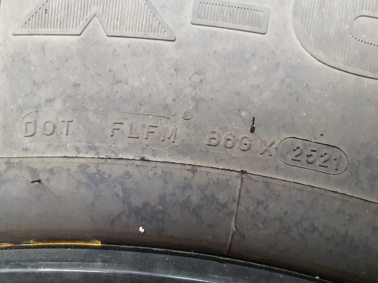 Liebherr Wheel 445/95R25 10 12 1p - Ratas - Kranas: foto 3 Liebherr Wheel 445/95R25 10 12 1p - Ratas - Kranas: foto 3