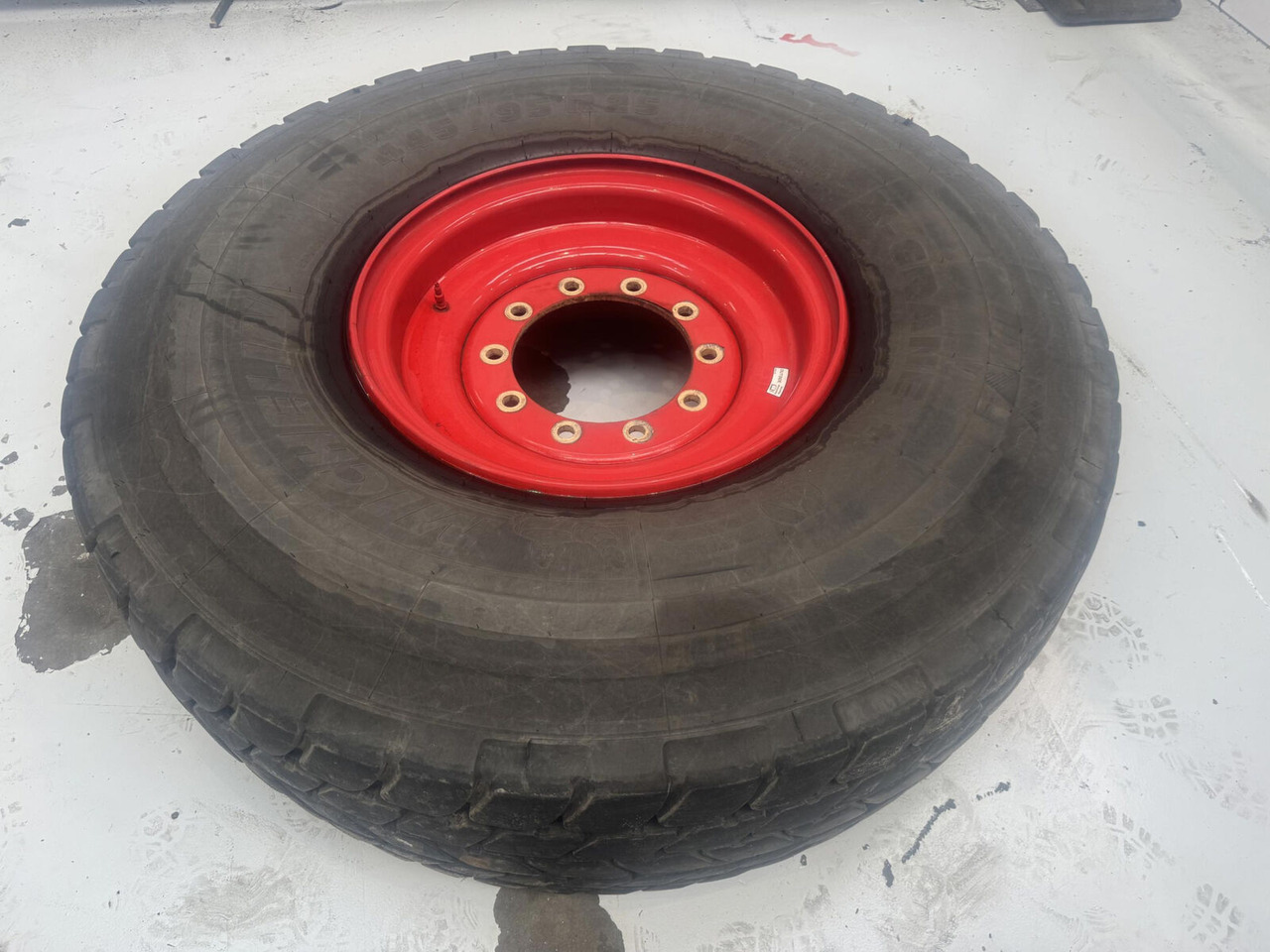 Liebherr Wheel 445/95R25 10 12 1p - Ratas - Kranas: foto 2 Liebherr Wheel 445/95R25 10 12 1p - Ratas - Kranas: foto 2
