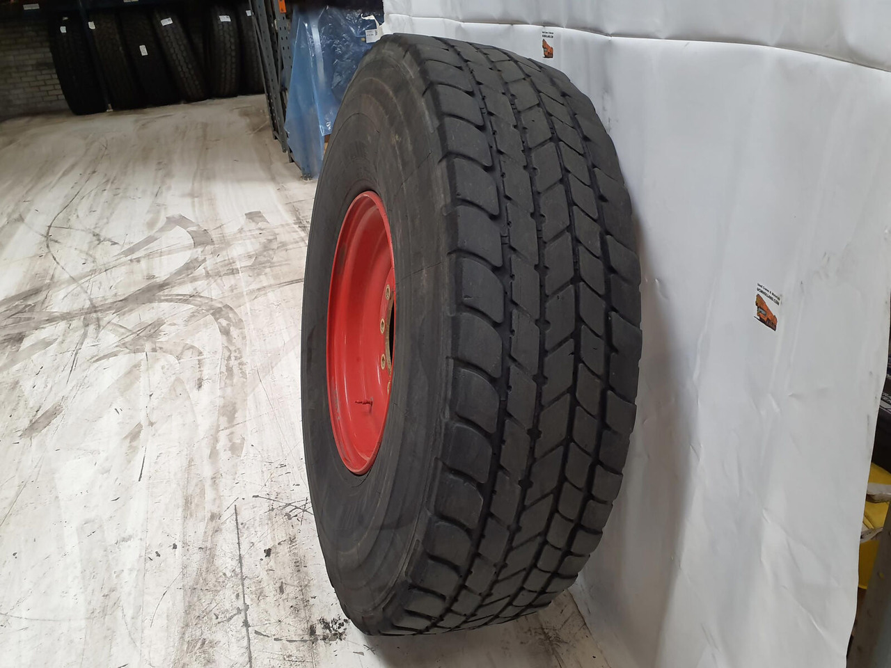 Liebherr Wheel 445/95R25 10 12 1p - Ratas - Kranas: foto 4 Liebherr Wheel 445/95R25 10 12 1p - Ratas - Kranas: foto 4