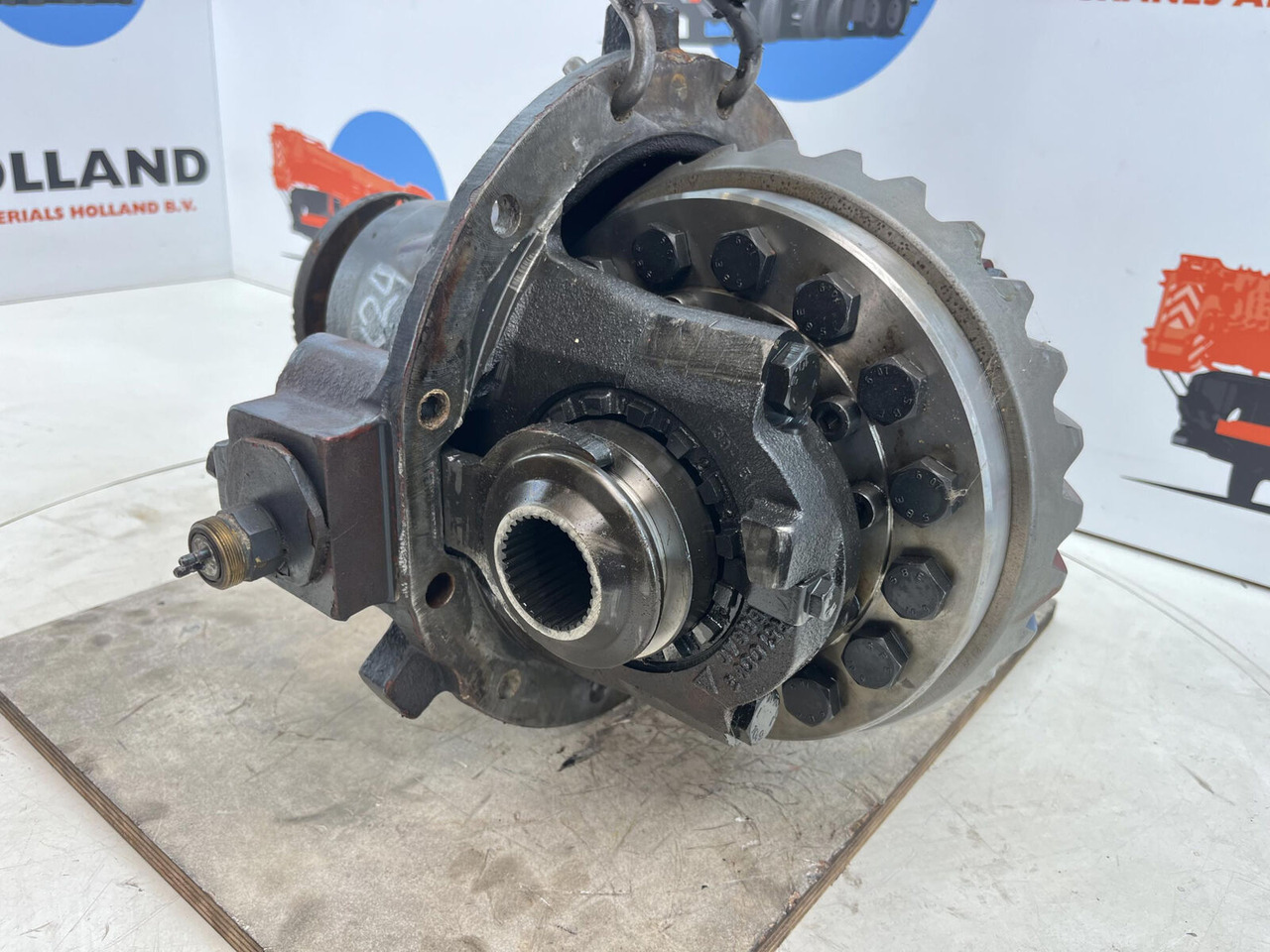 PPM 250 ATT End differential 10x29 axle 2 - Diferencialas - Autokranas: foto 1 PPM 250 ATT End differential 10x29 axle 2 - Diferencialas - Autokranas: foto 1