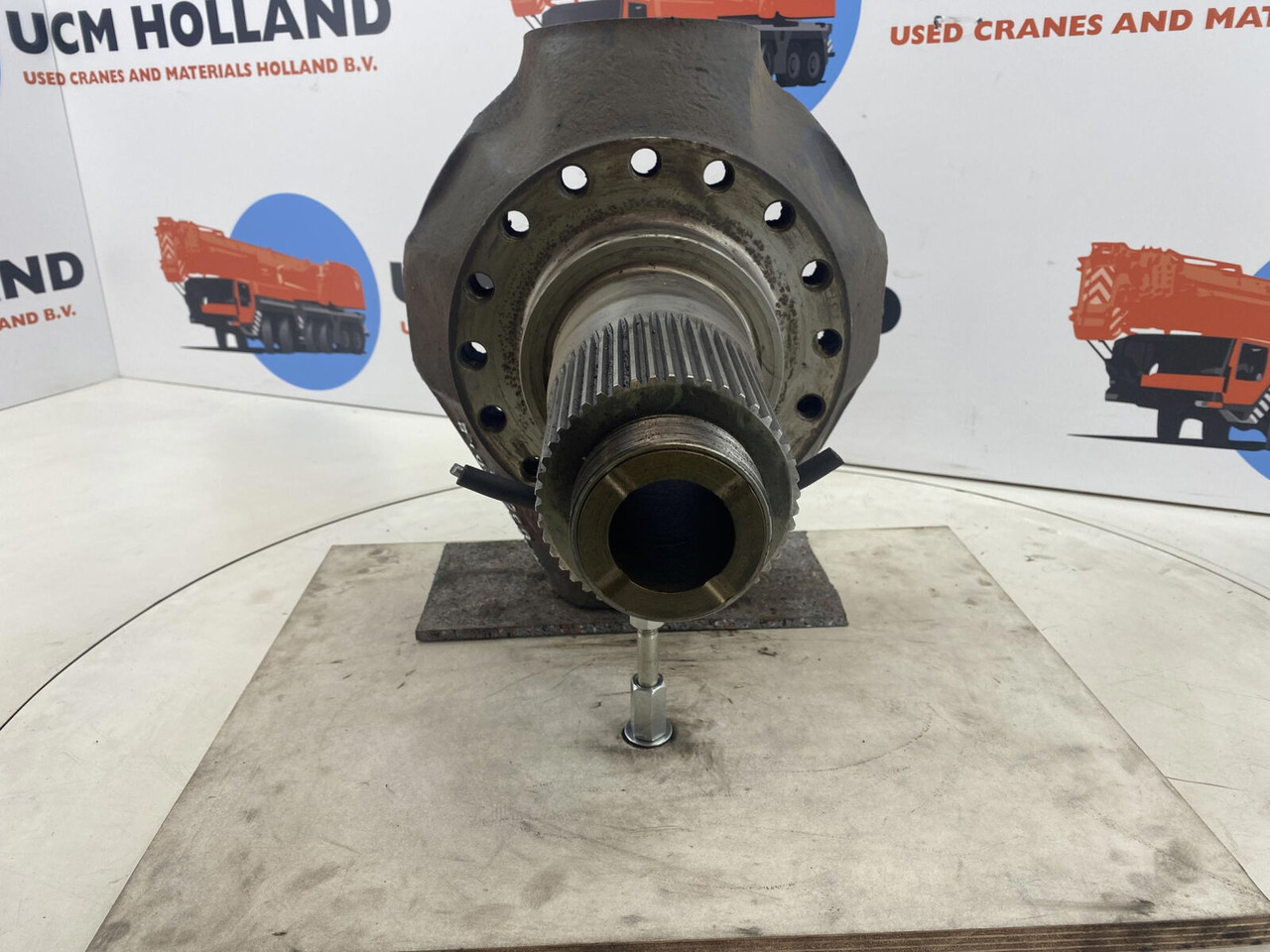 PPM 250 ATT Steering knuckle 16 holes axle 1 - Stupica - Autokranas: foto 2 PPM 250 ATT Steering knuckle 16 holes axle 1 - Stupica - Autokranas: foto 2